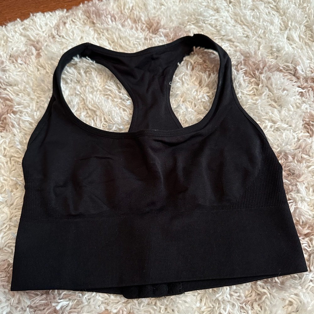 NVGTN Black Seamless Racerback Crop Sports Bra Top